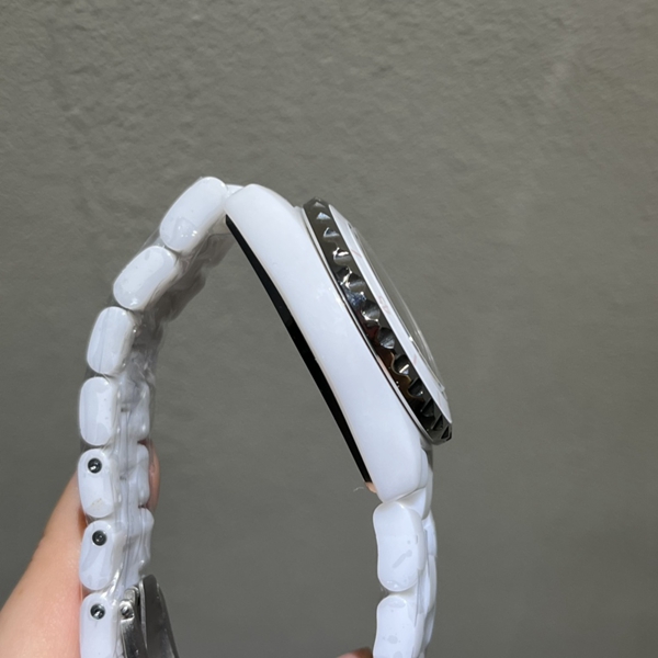 シャネル時計角部分ディテール